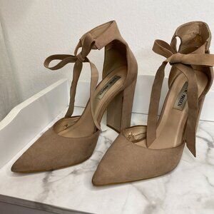 STEVE MADDEN Tan Block Heels